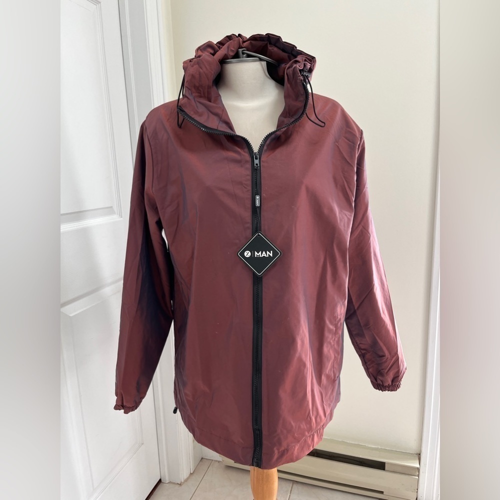NWT unisex windbreaker